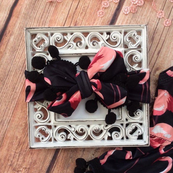 Boutique Baby Girl Flamingo pom pom romper - Picture 3 of 3